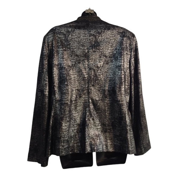 Alfred Dunner Women's Black Gray Metallic Snake Skin Jacket Size 14 - Picture 2 of 7